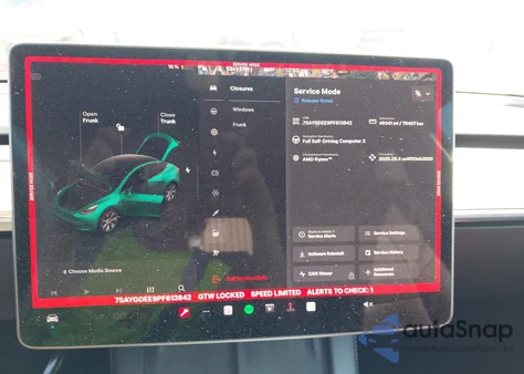 2023 Tesla Model Y Awd/Long Range Dual Motor All-Wheel Drive z USA, uszkodzony, nr VIN 7SAYGDEE9PF613842